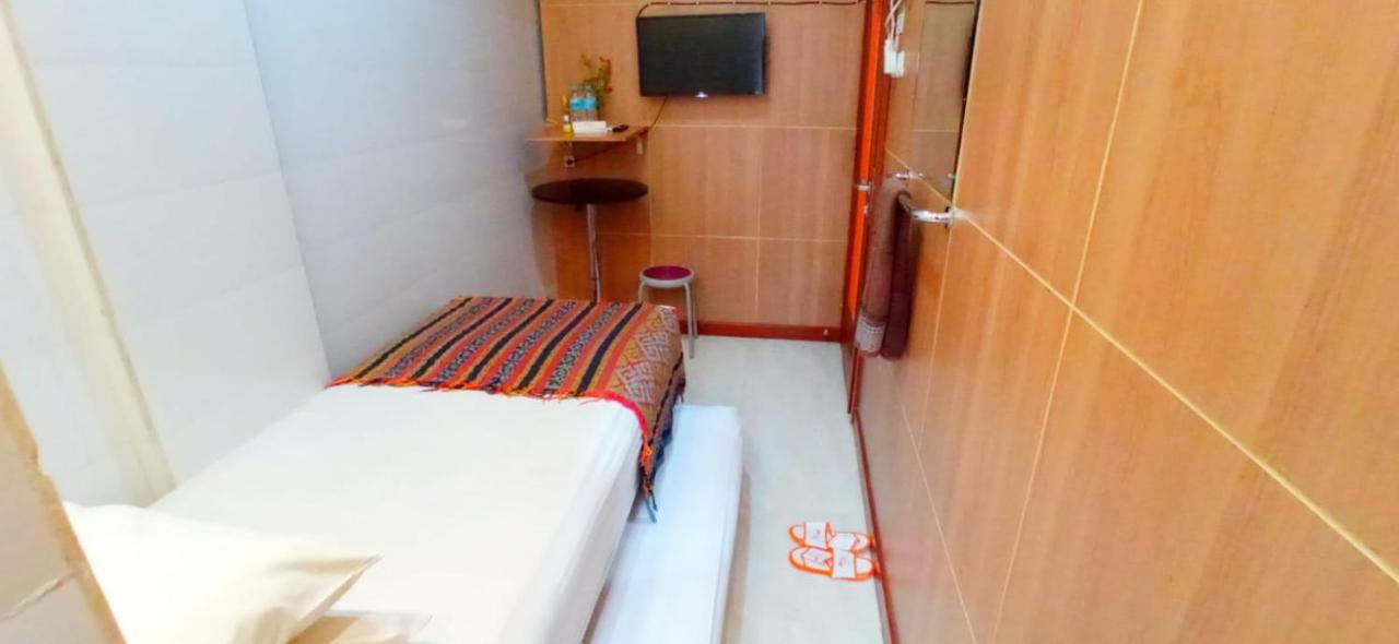 The Cabin Hotel Gandekan Yogyakarta Exterior foto