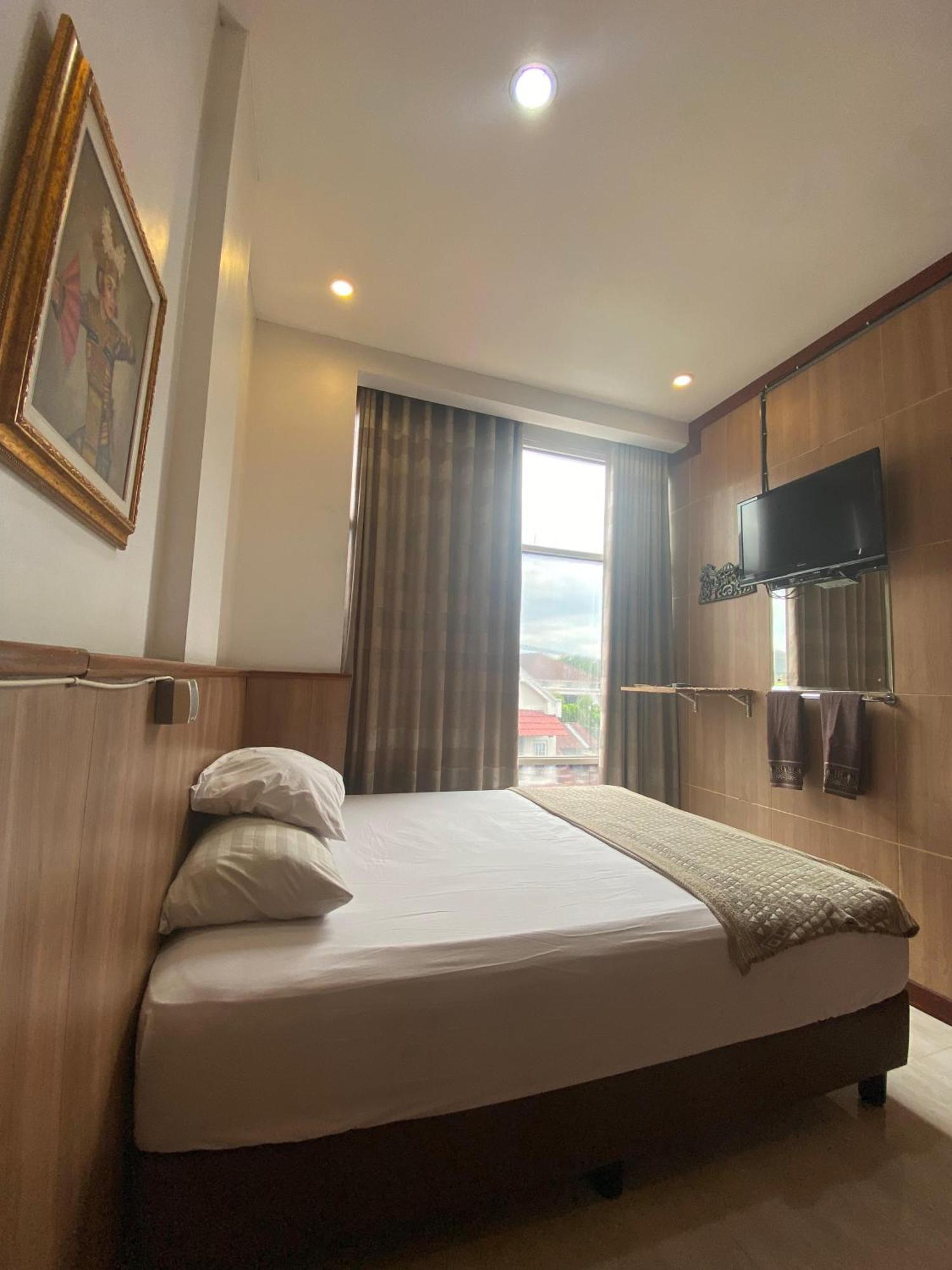 The Cabin Hotel Gandekan Yogyakarta Exterior foto