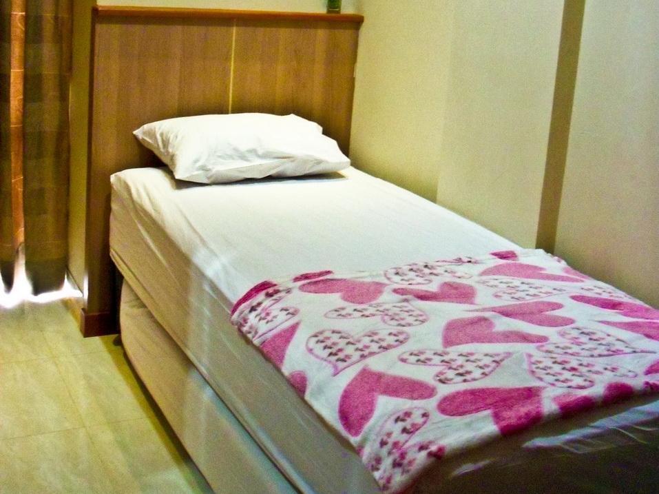 The Cabin Hotel Gandekan Yogyakarta Exterior foto