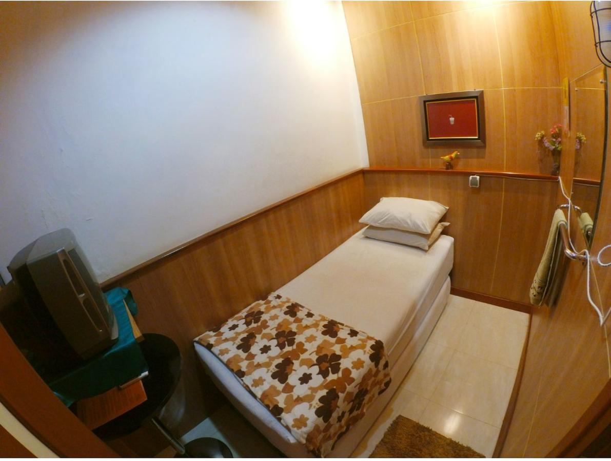 The Cabin Hotel Gandekan Yogyakarta Exterior foto